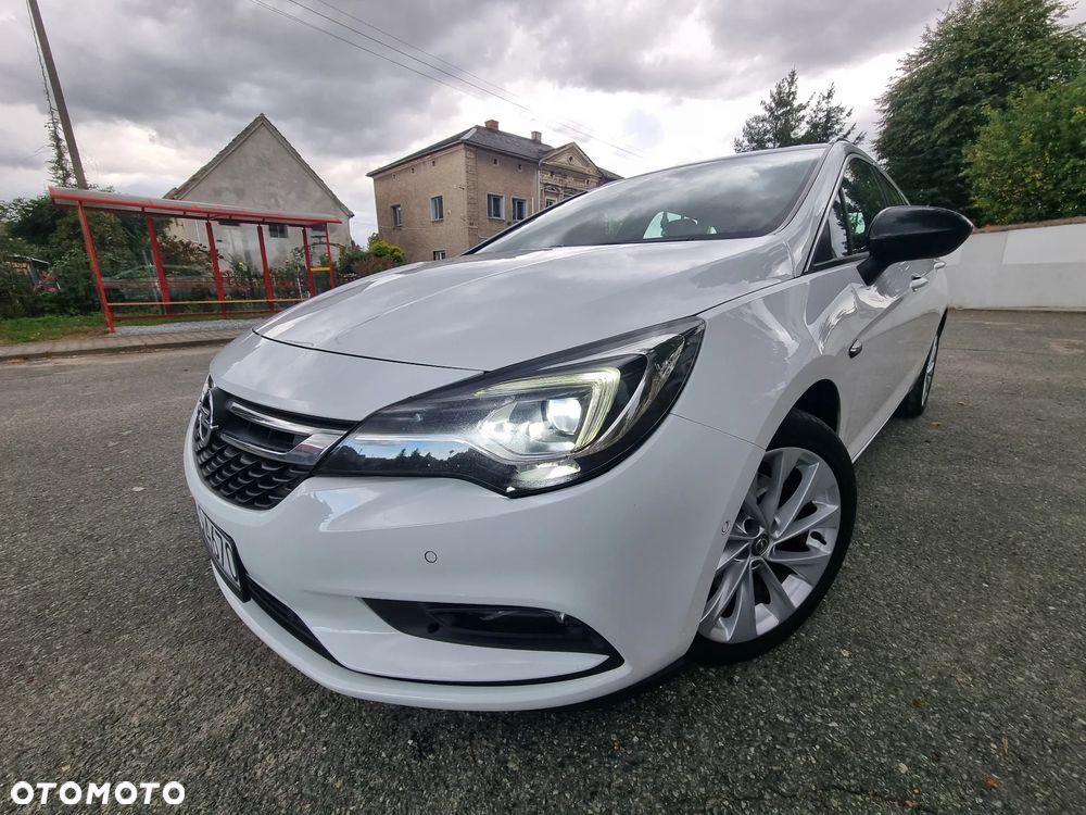 Opel Astra 1.6 BiTurbo D (CDTI) Start/Stop Innovation - 9