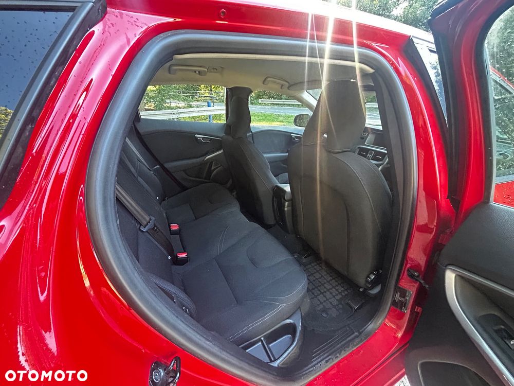Volvo V40 D3 Summum - 13