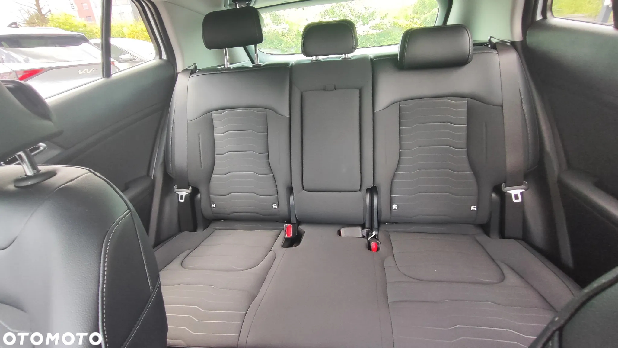 Kia Sportage 1.6 T-GDI HEV Business Line 2WD - 18