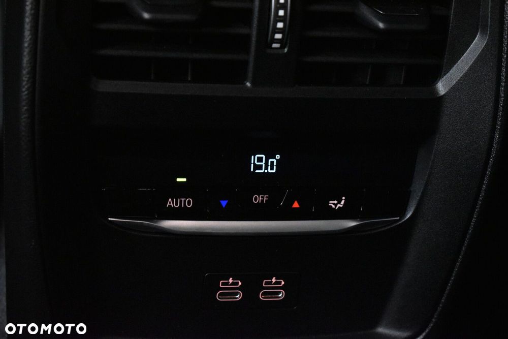 BMW Seria 3 - 23