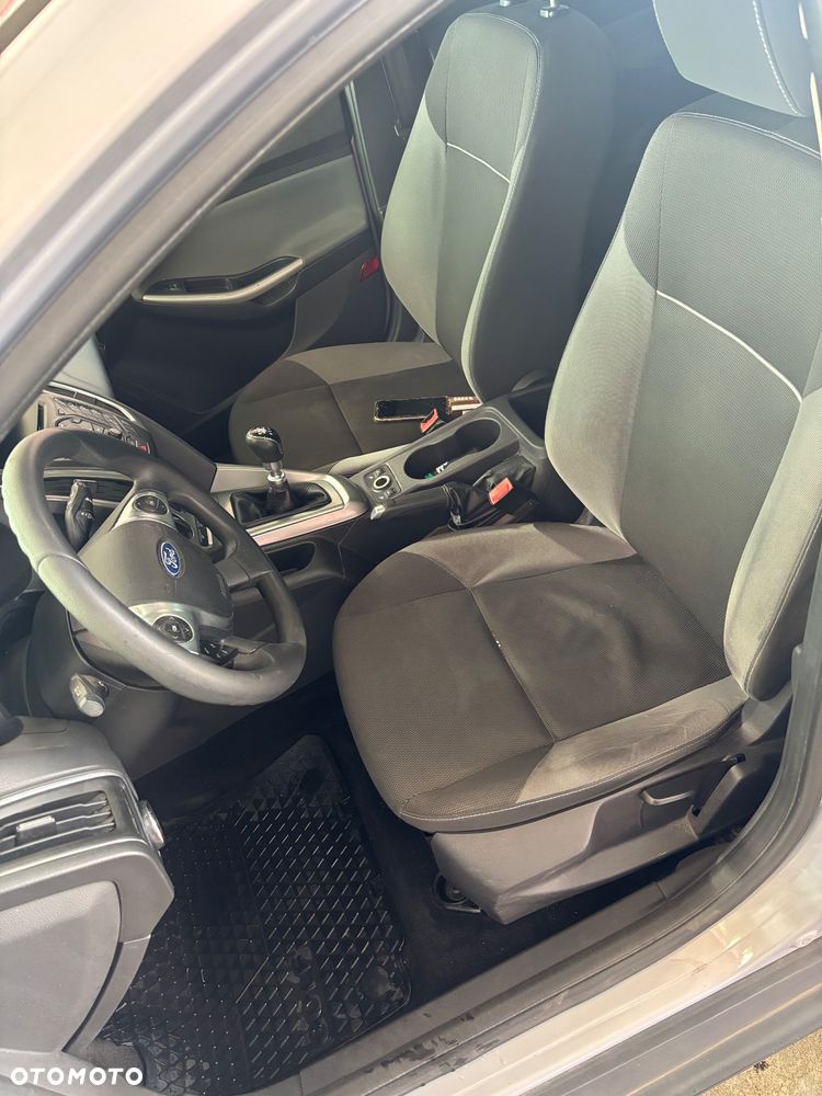 Ford Focus 1.6 TDCi Edition - 8