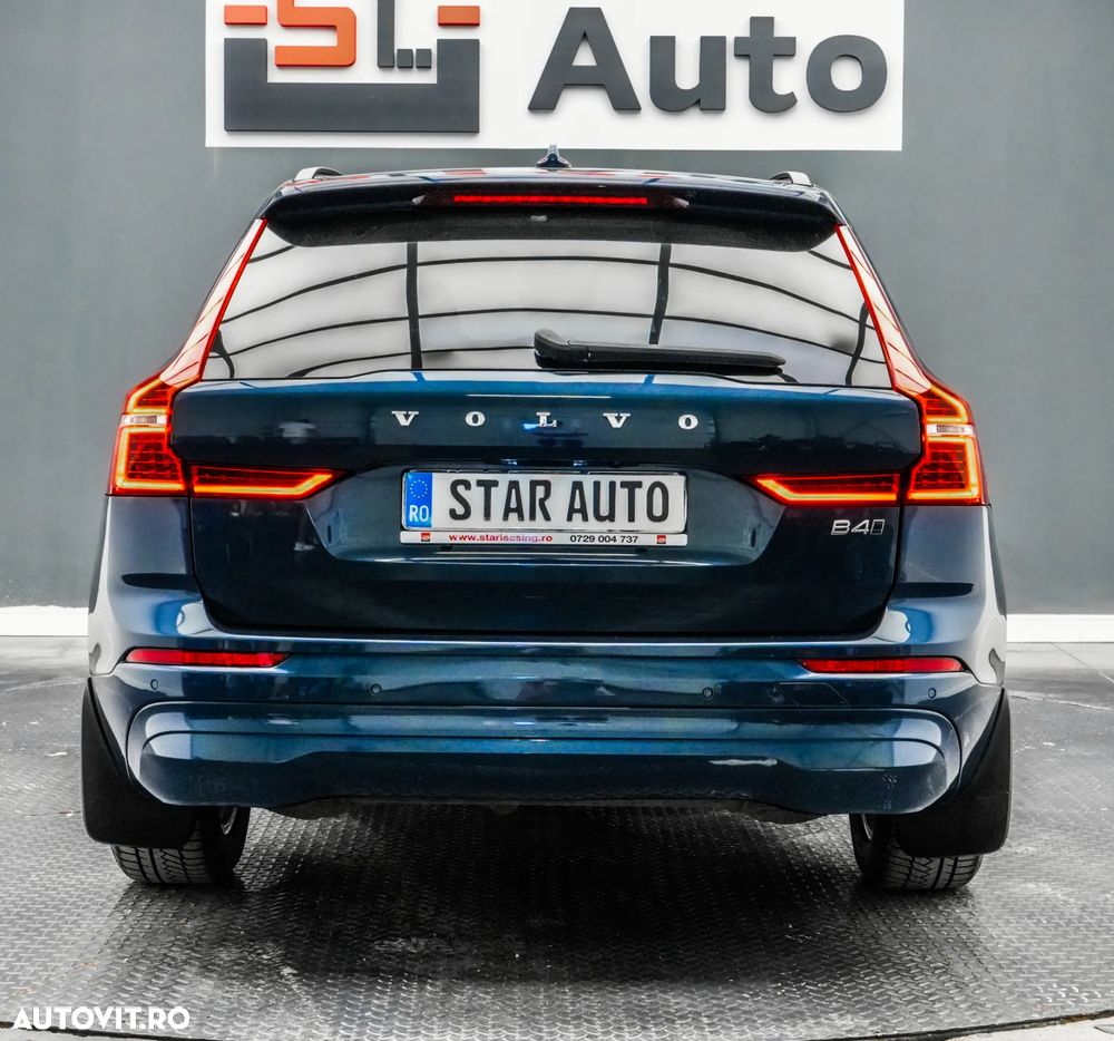 Volvo XC 60 B4 MHEV AWD Momentum Pro - 6