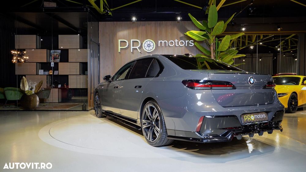 BMW Seria 7 740d xDrive MHEV - 8