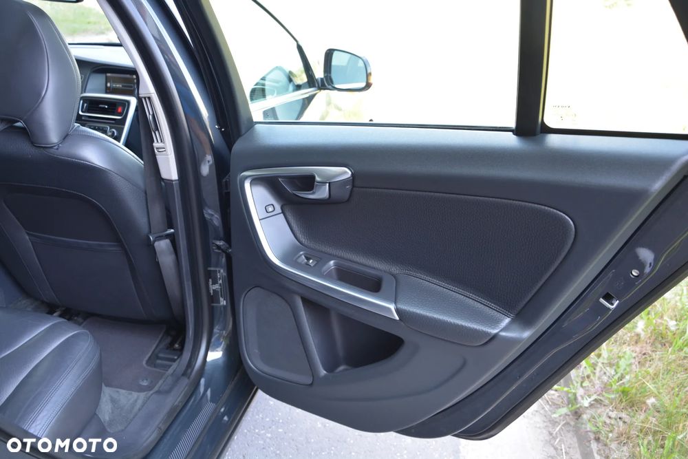 Volvo V60 - 24