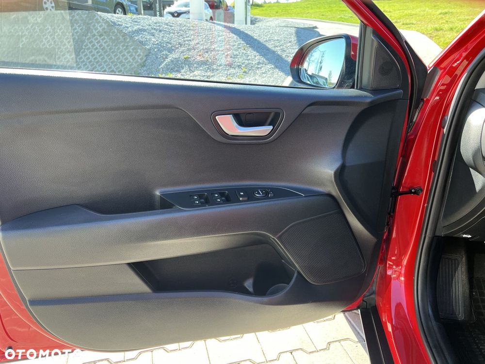 Kia Stonic 1.2 L - 10