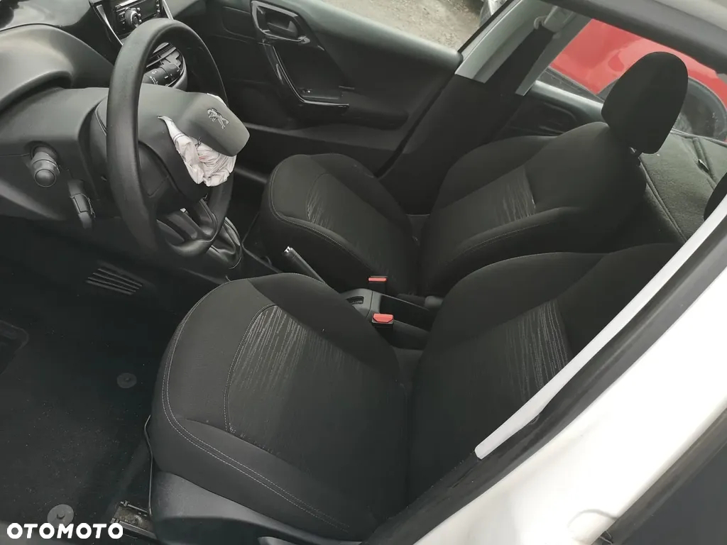 Peugeot 208 1.6 BlueHDi Active S&S - 22