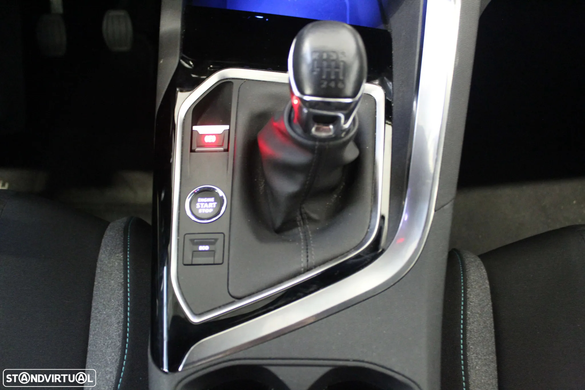 Peugeot 3008 1.2 PureTech Active Pack - 17