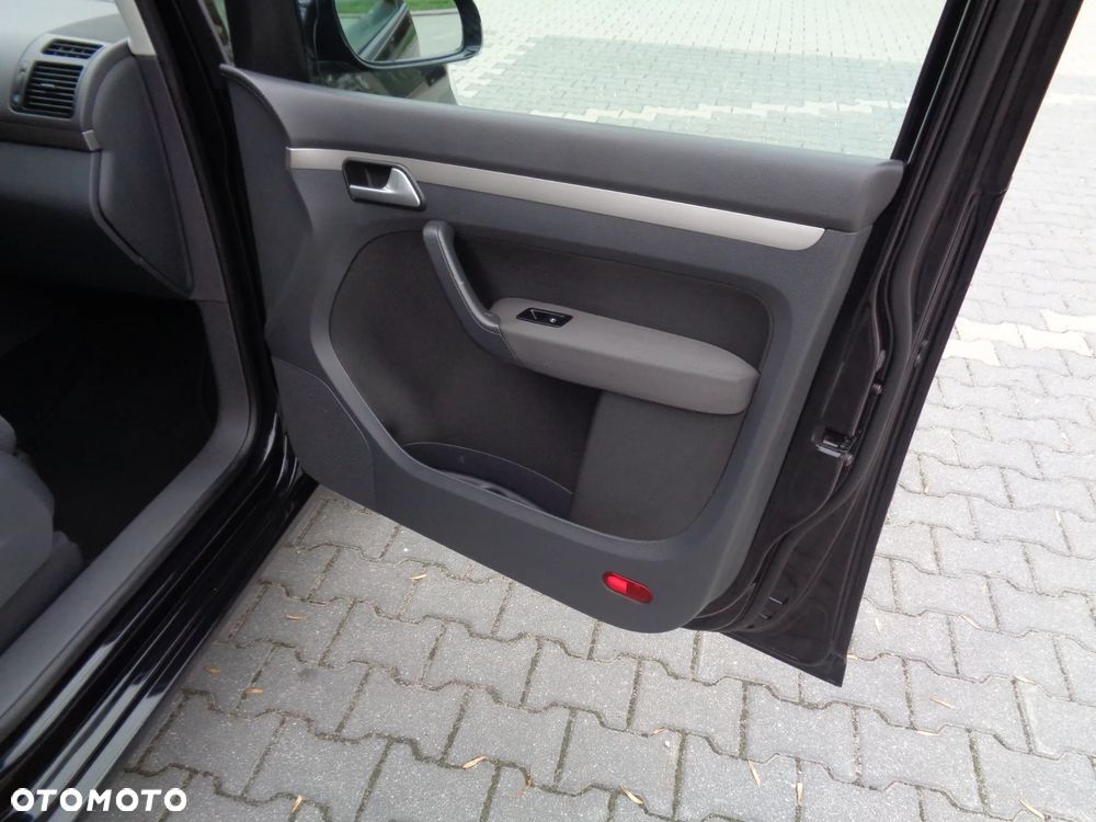 Volkswagen Touran 1.9 TDI DPF United - 28