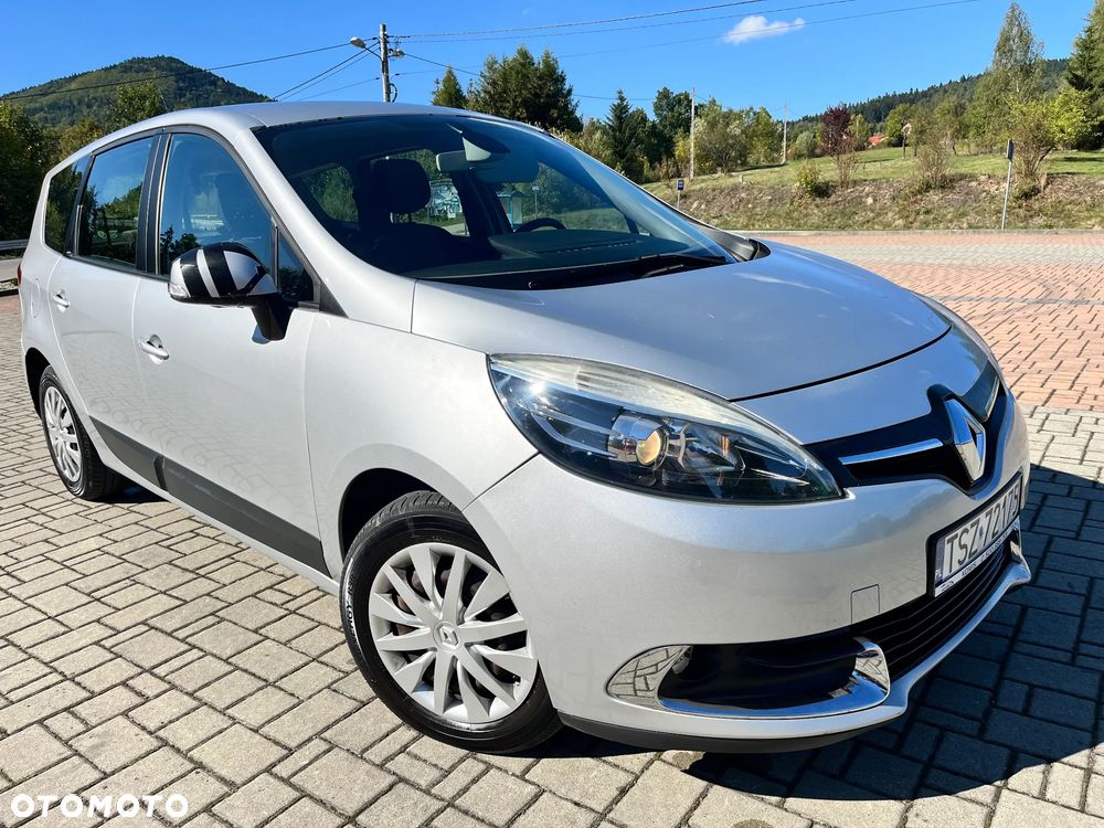 Renault Scenic dCi 110 Paris - 15