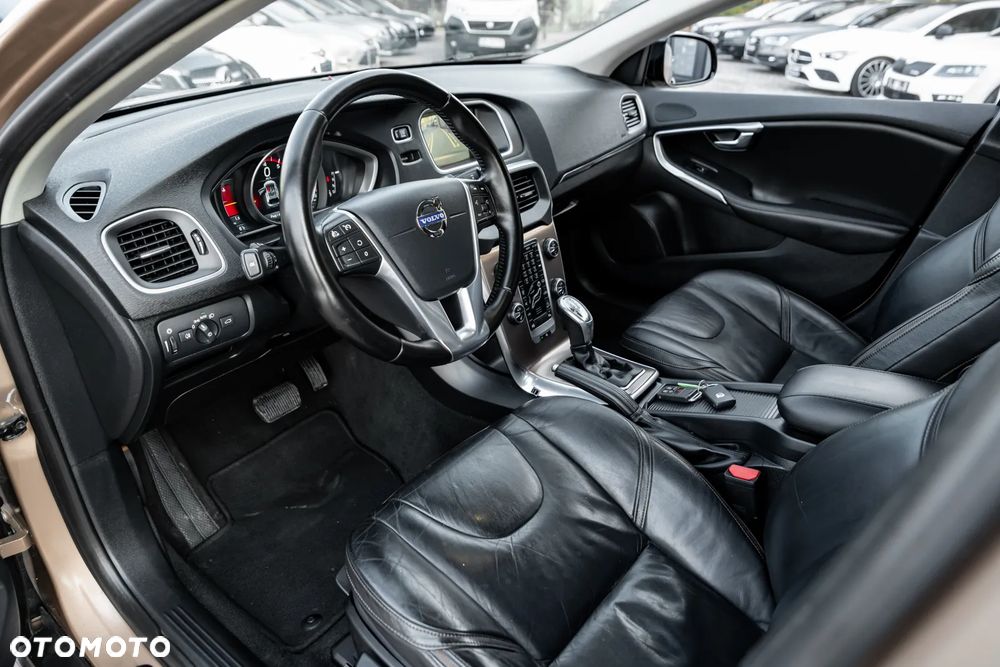 Volvo V40 Cross Country T5 AWD Geartronic Summum - 17