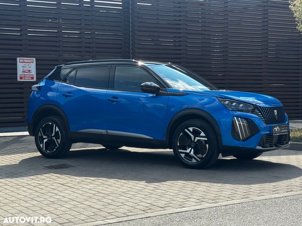 Peugeot 2008 PureTech 130 EAT8 GT - 13