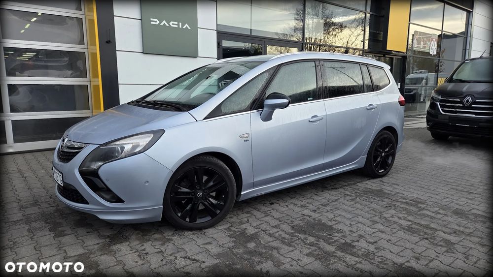 Opel Zafira Sport - 1
