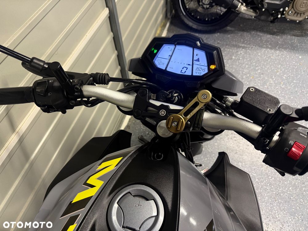 Yamaha MT - 9