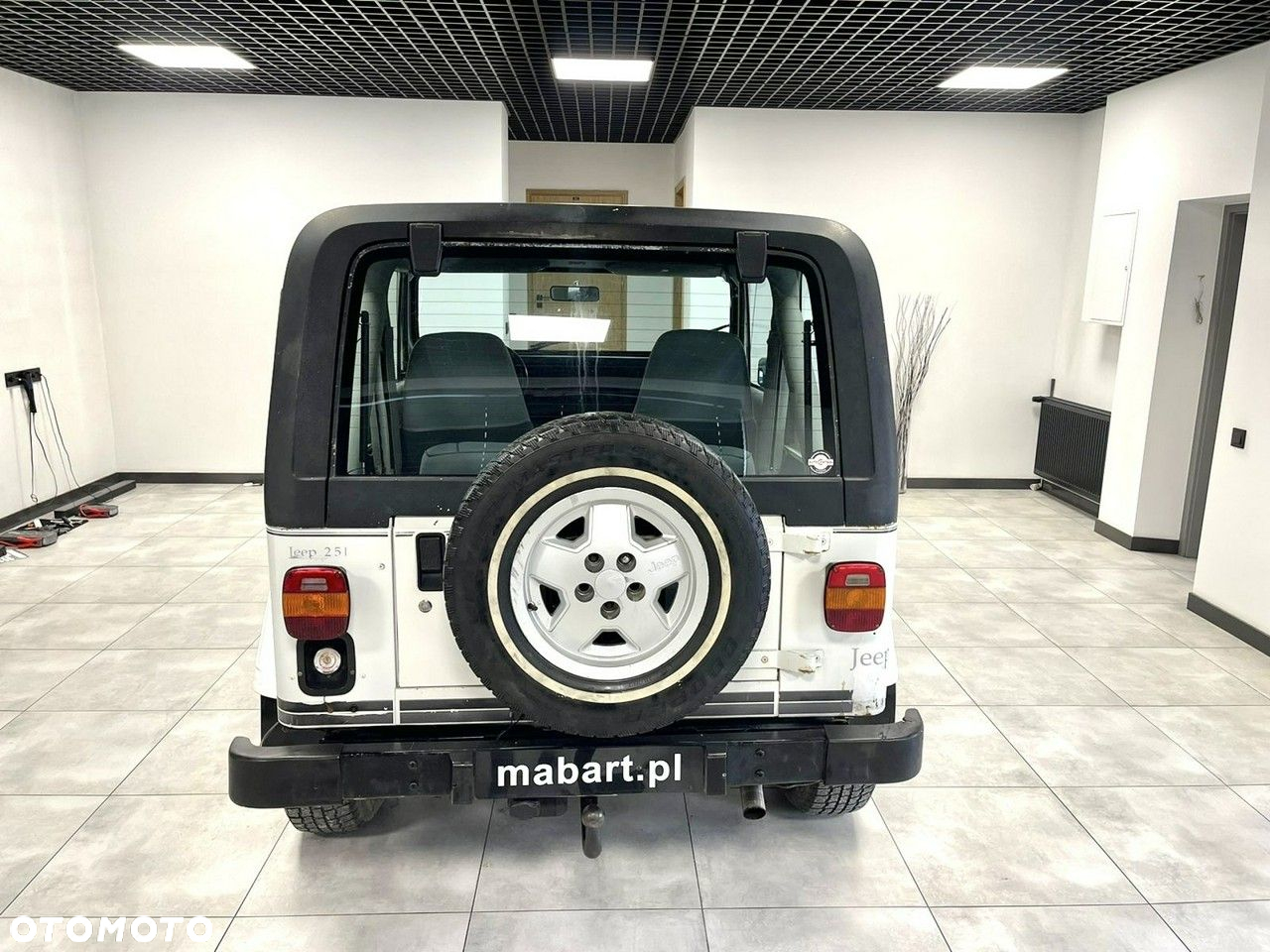Jeep Wrangler 2.5L - 4
