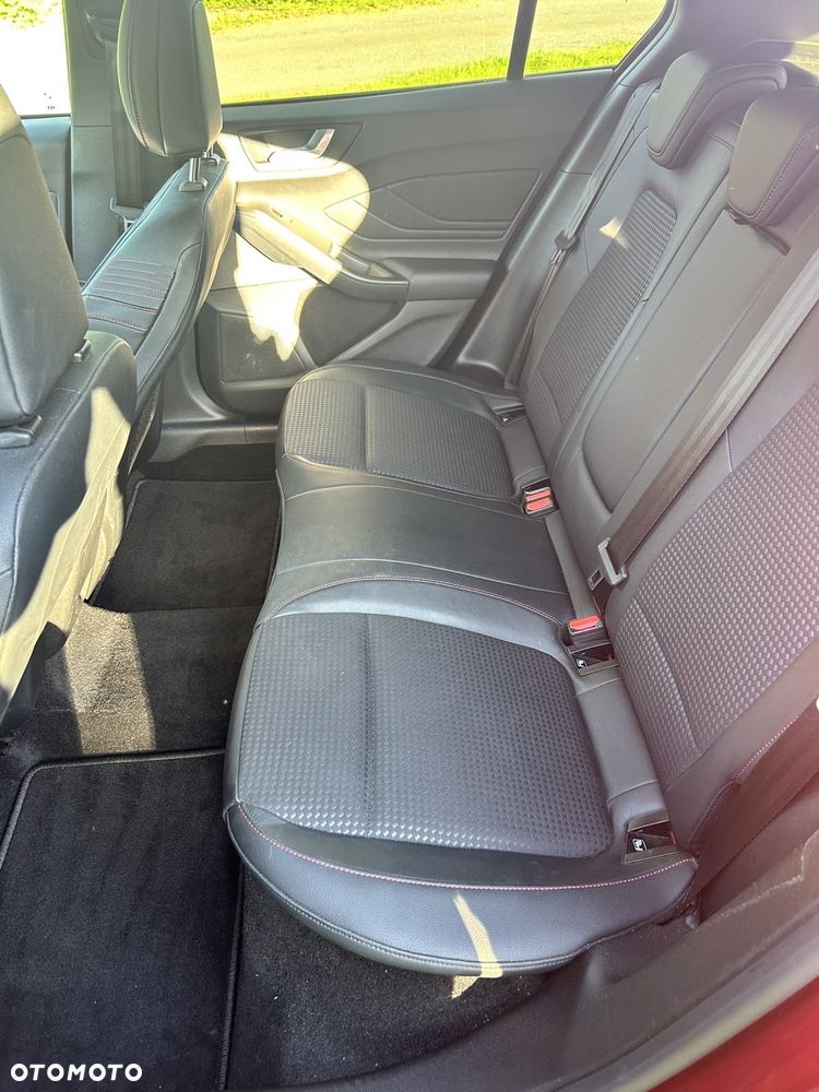 Ford Focus 2.0 EcoBlue STart-Stopp-System ST-LINE - 7