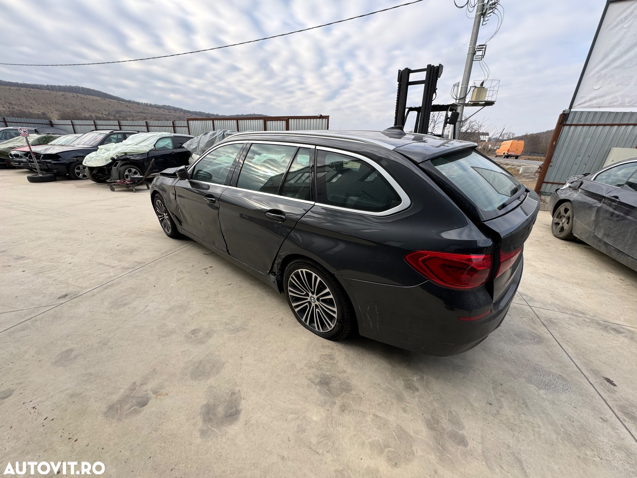 Dezmembram bmw seria 5 g30 g31 usa haion stop far bara - 2