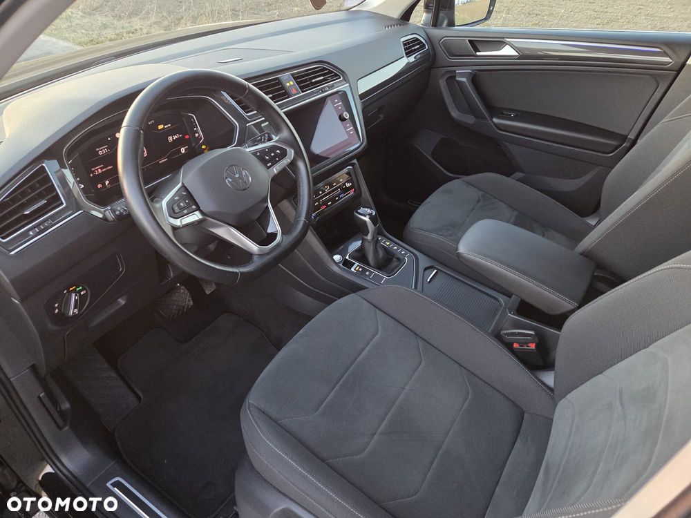 Volkswagen Tiguan - 9