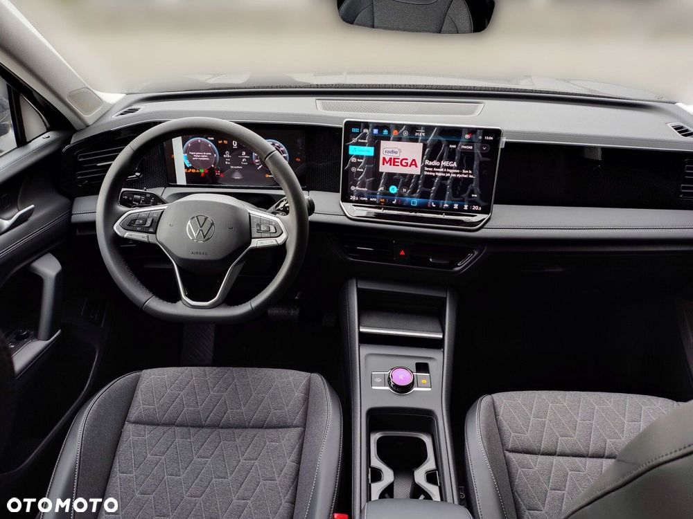 Volkswagen Tiguan - 32