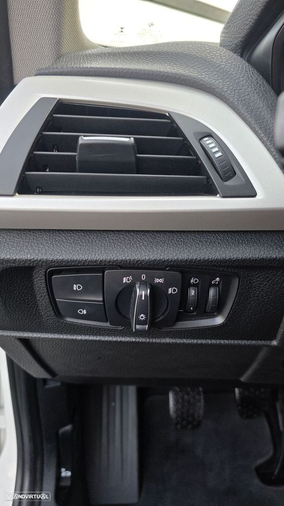 BMW 116 d EfficientDynamics - 12