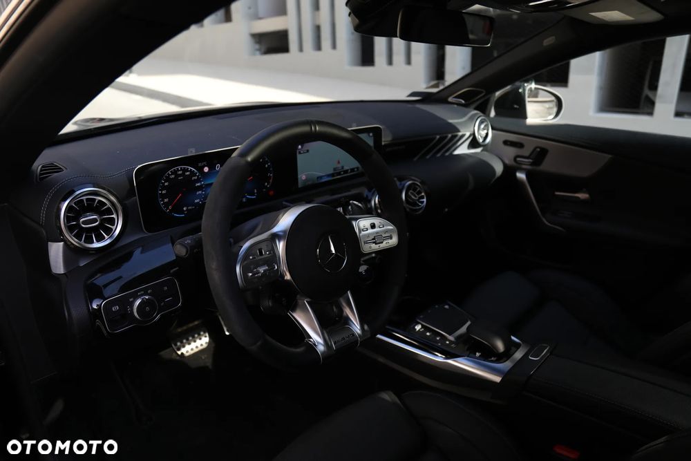 Mercedes-Benz CLA AMG 45 S 4-Matic 8G-DCT - 4