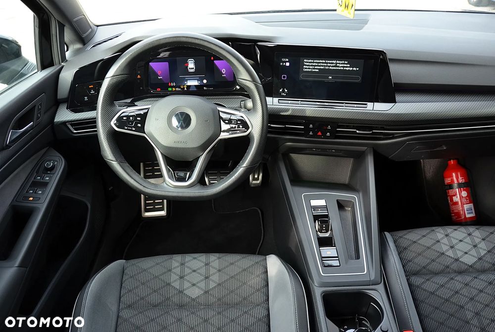 Volkswagen Golf 1.5 eTSI OPF DSG R-Line - 25
