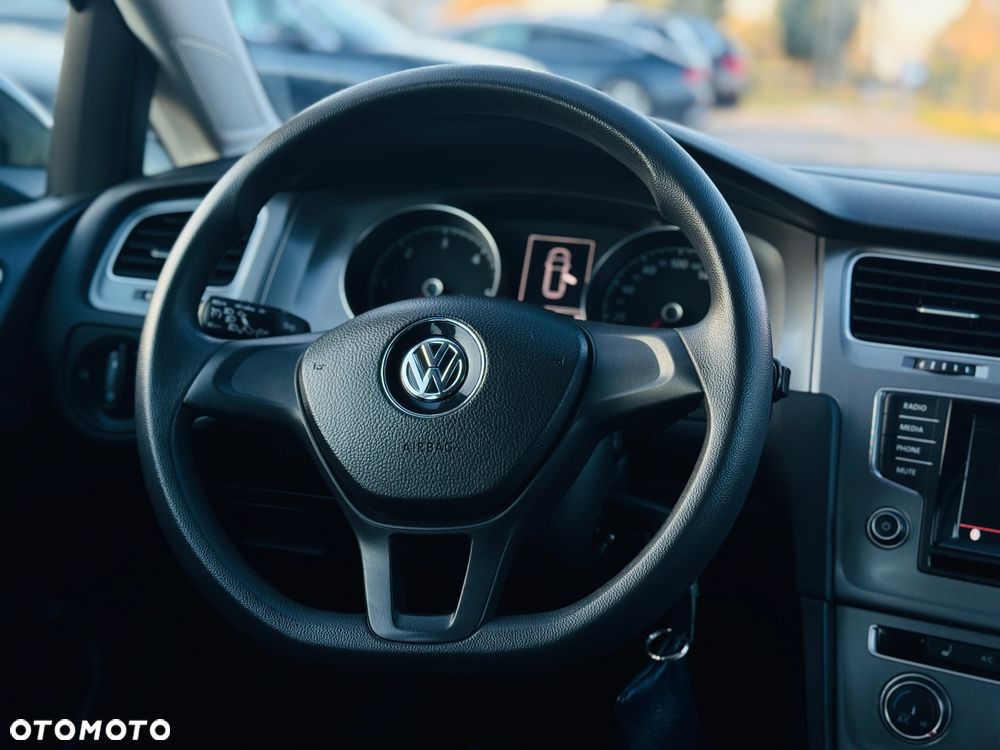 Volkswagen Golf 1.6 TDI BlueMotion Technology Comfortline - 13