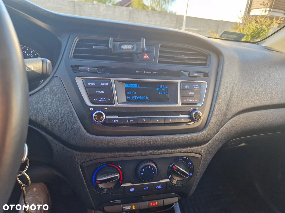 Hyundai i20 1.2 BlueDrive Fresh - 9