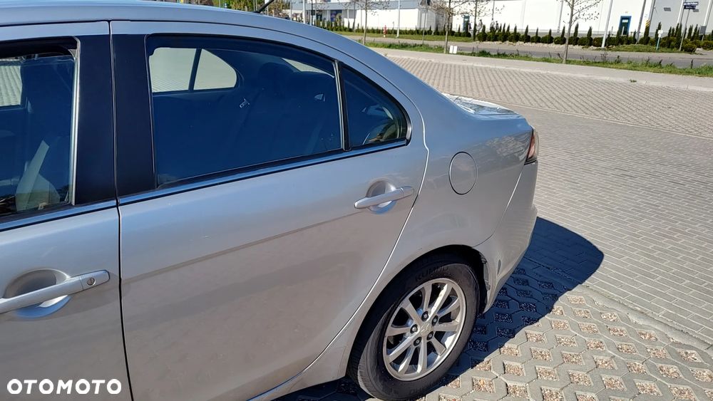 Mitsubishi Lancer 1.6 ClearTec Invite - 4