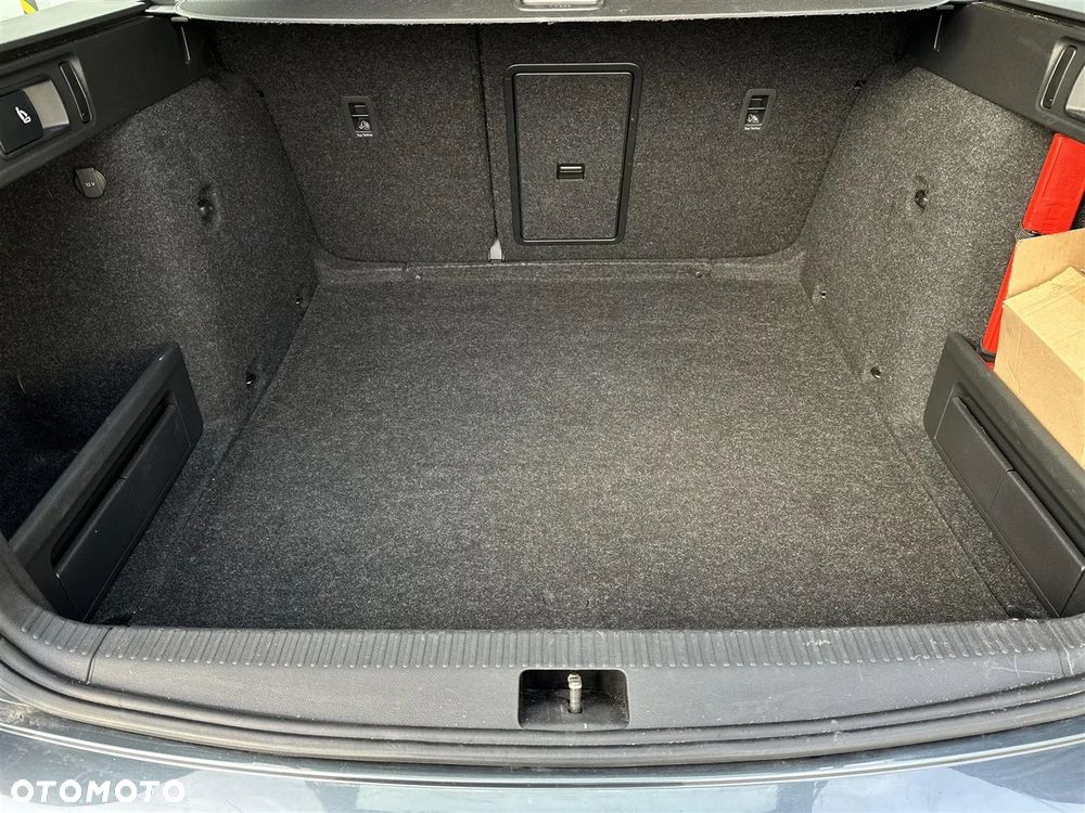 Skoda Octavia 1.6 TDI SCR Ambition - 8