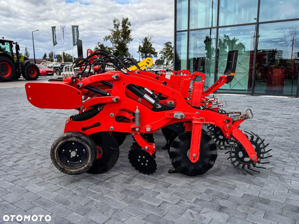 Kuhn STRIGER 600R - 3