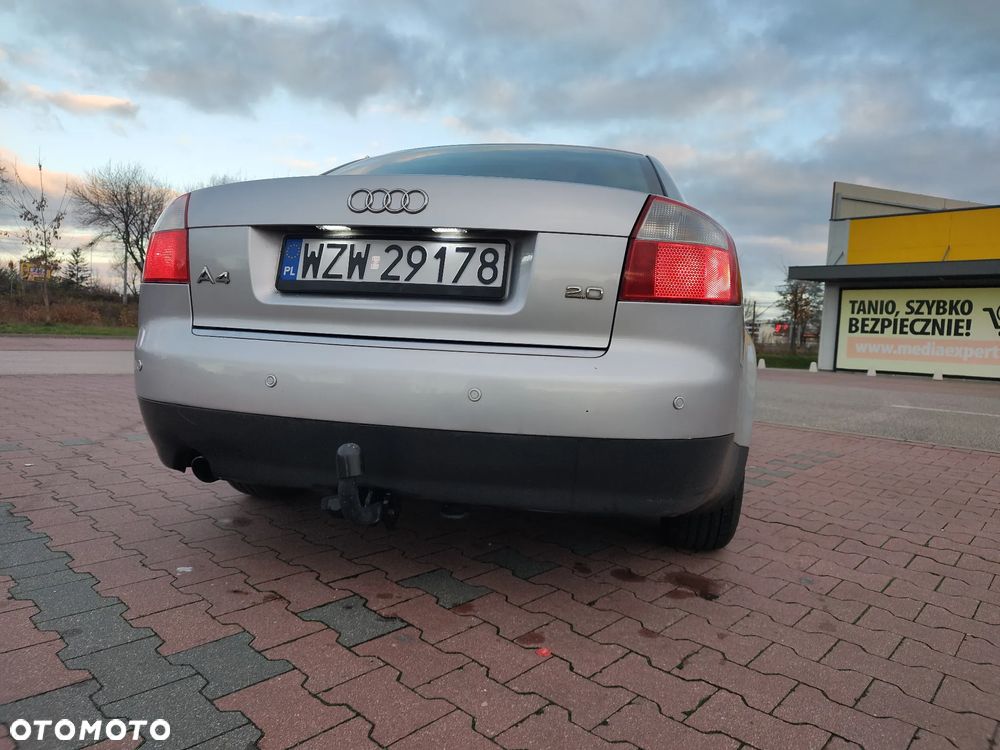 Audi A4 Limousine - 20