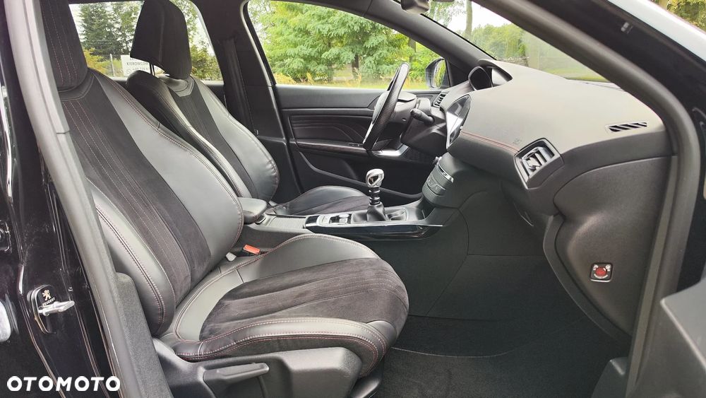 Peugeot 308 2016