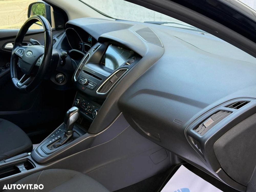 Ford Focus Turnier 1.5 EcoBlue Start-Stopp-System Aut. TITANIUM DESIGN - 9
