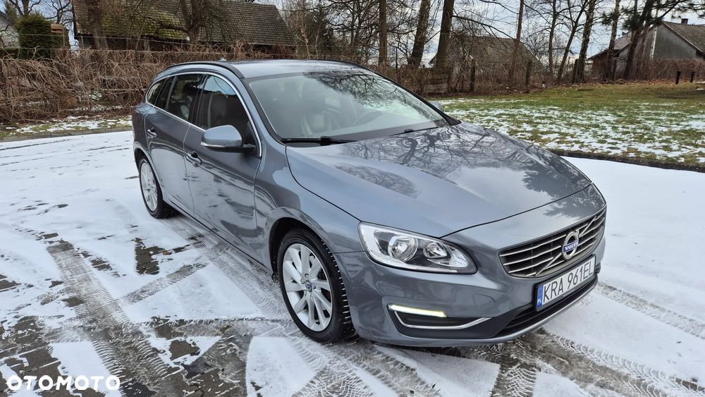 Volvo V60 D2 Summum - 17