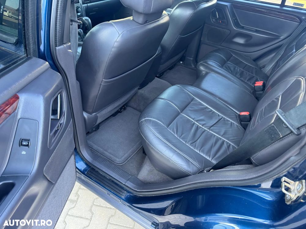 Jeep Grand Cherokee - 8