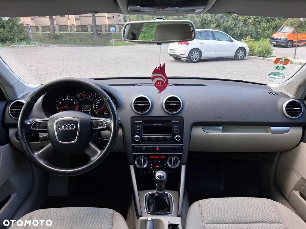 Audi A3 Sportback 1.2 TFSI Attraction - 9