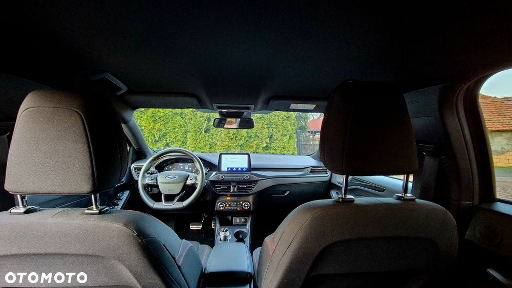 Ford Focus 1.5 EcoBlue Start-Stopp-System ST-LINE - 40