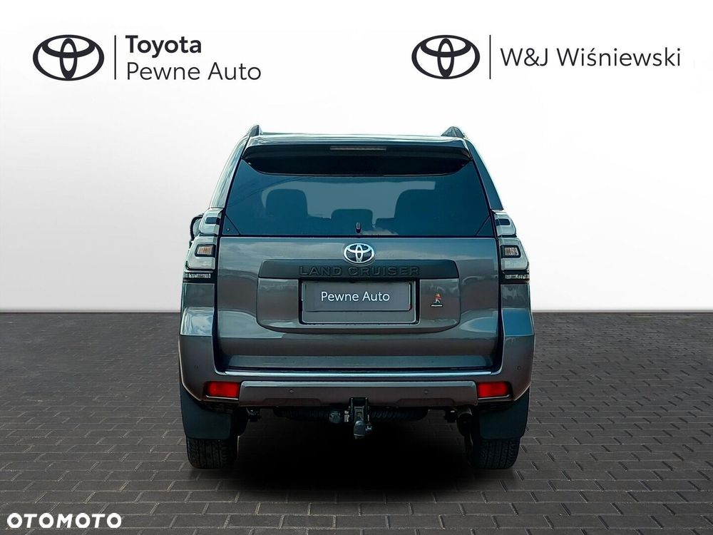 Toyota Land Cruiser LC 2.8 D-4D Executive - 6