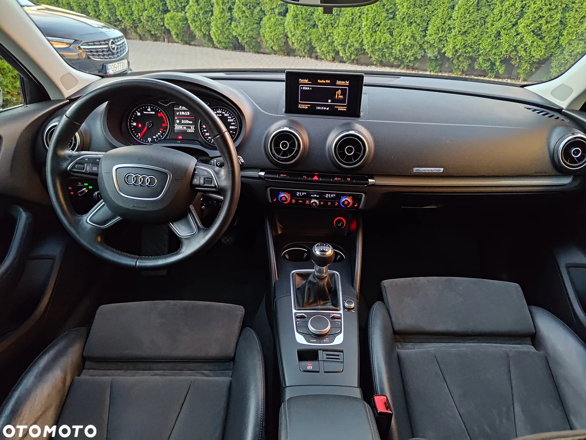 Audi A3 Sportback 2.0 TDI Quattro Ambiente - 27