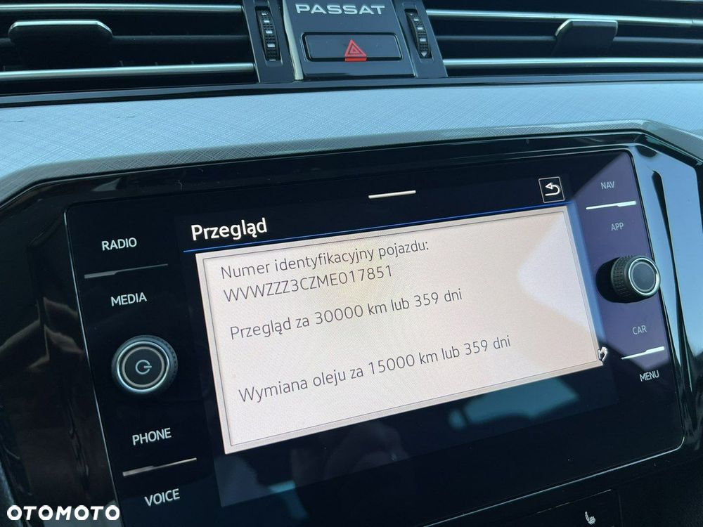 Volkswagen Passat 2.0 TDI EVO Business DSG - 27