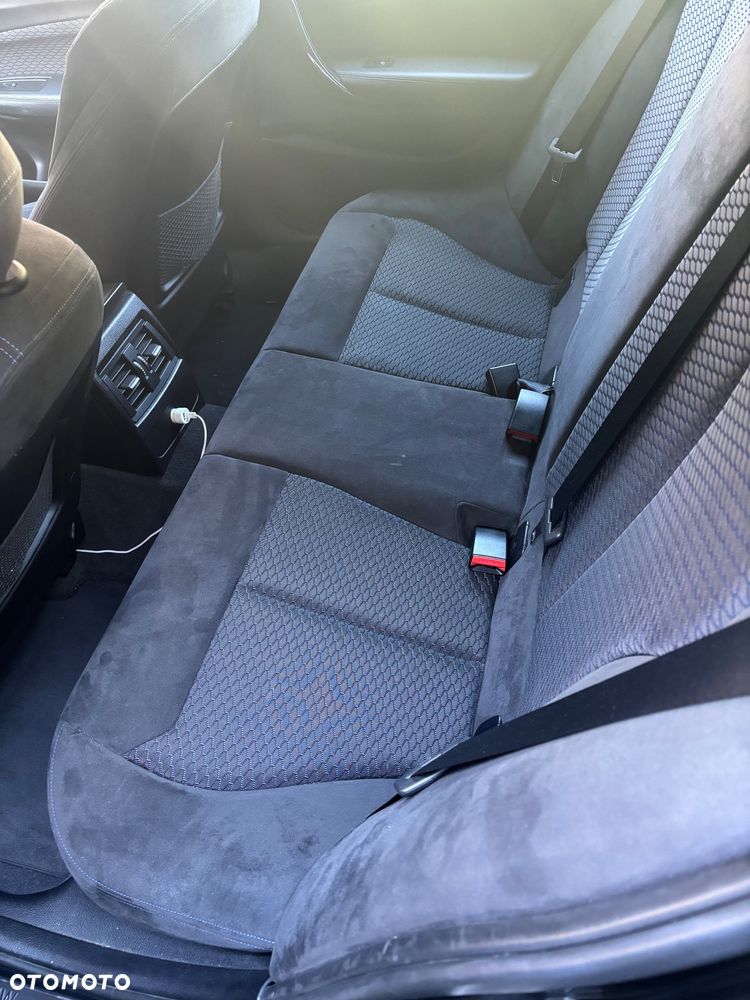 BMW Seria 1 118i M Sport - 10