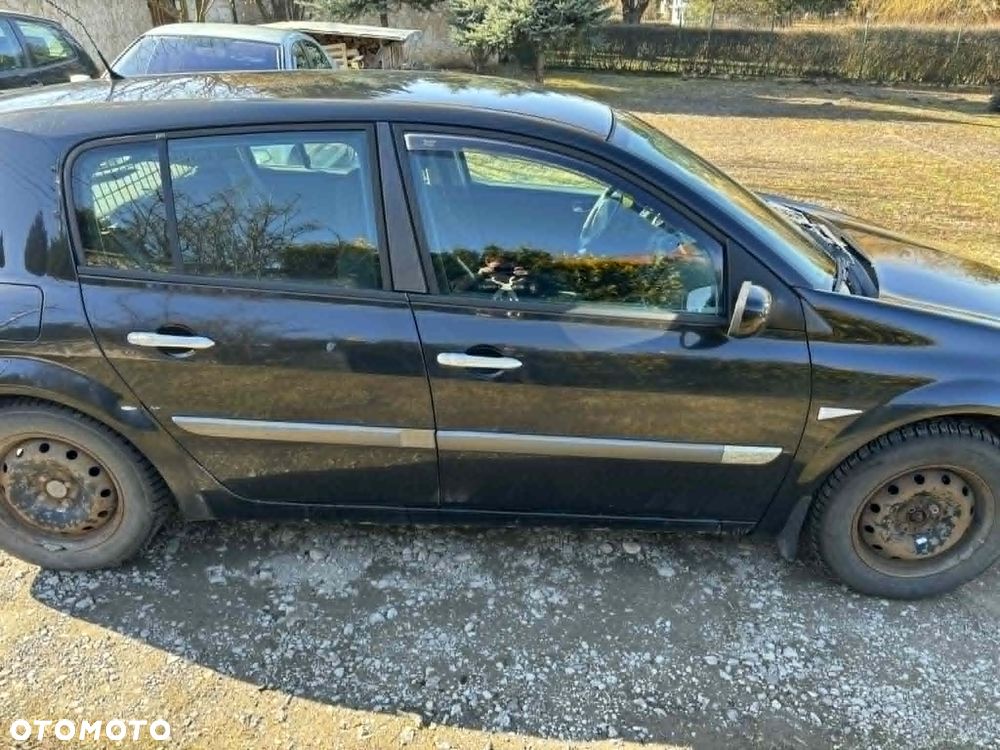 Renault Megane 1.6 Confort Authentique - 1