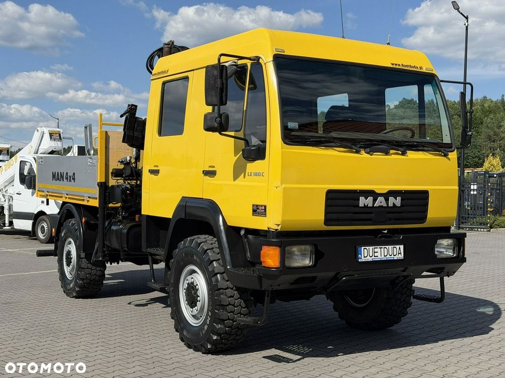 MAN LE 180C 4x4 DOKA 4.6/180KM Skrzyniowy + HDS Hiab 052-2 - 3