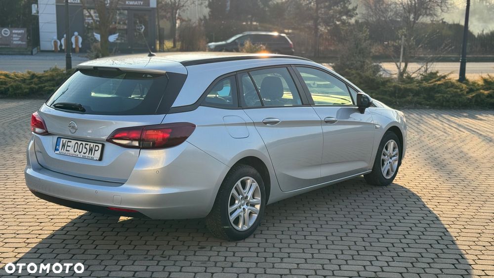 Opel Astra 1.6 CDTI Enjoy - 9