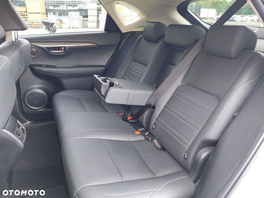 Lexus NX 300h F Impression AWD - 14