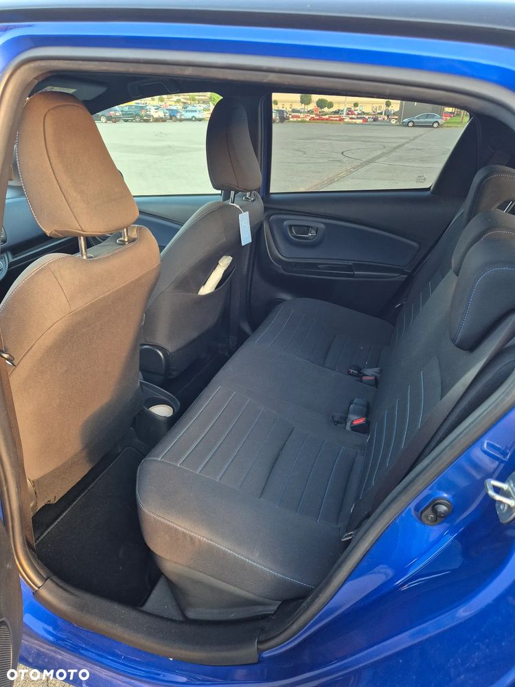 Toyota Yaris - 16