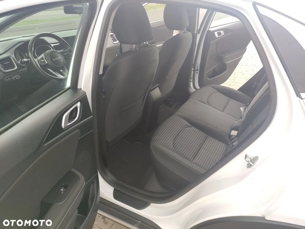 Kia XCeed - 11