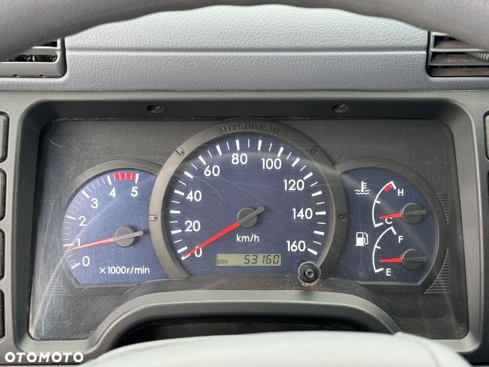 Mitsubishi Fuso Canter - 12