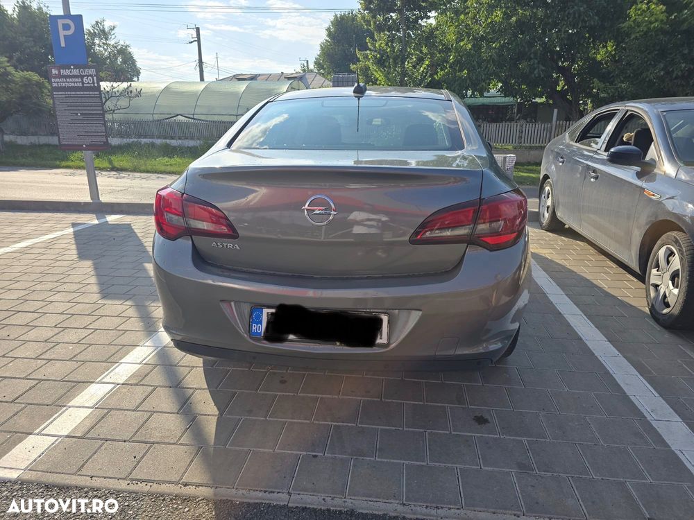 Opel Astra - 4