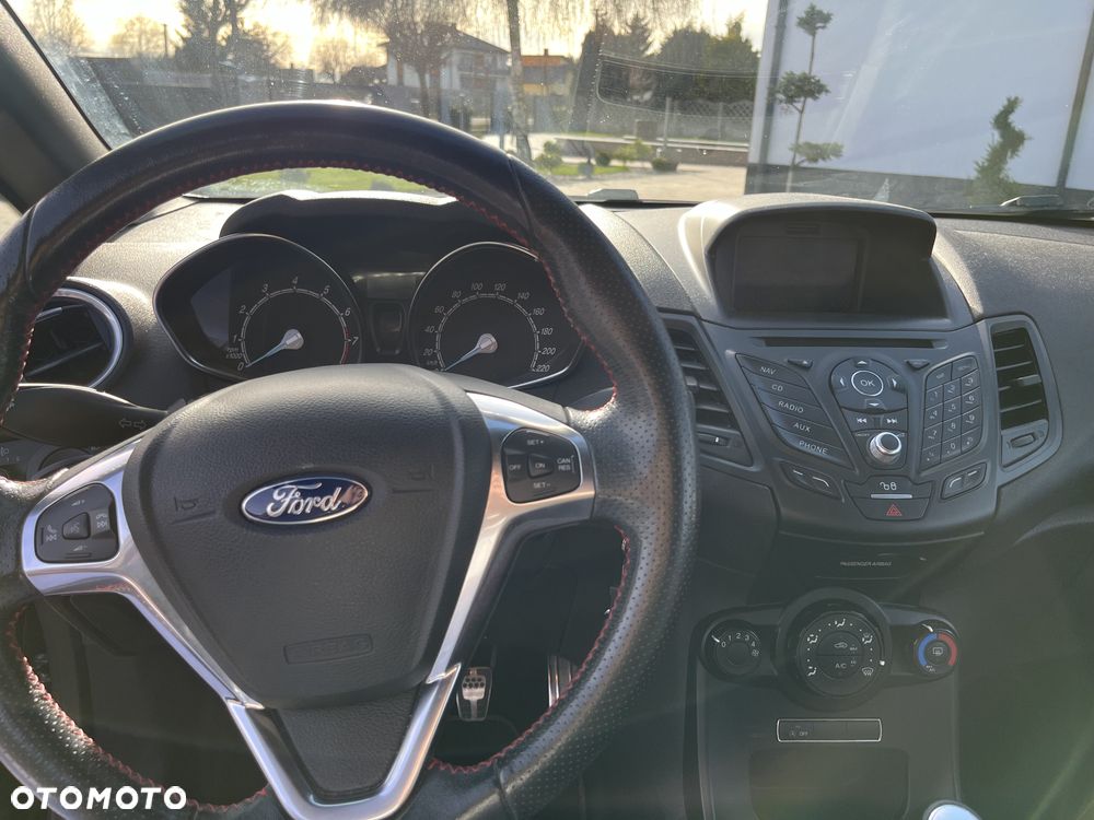 Ford Fiesta 1.0 EcoBoost S&S ST-LINE Black - 10
